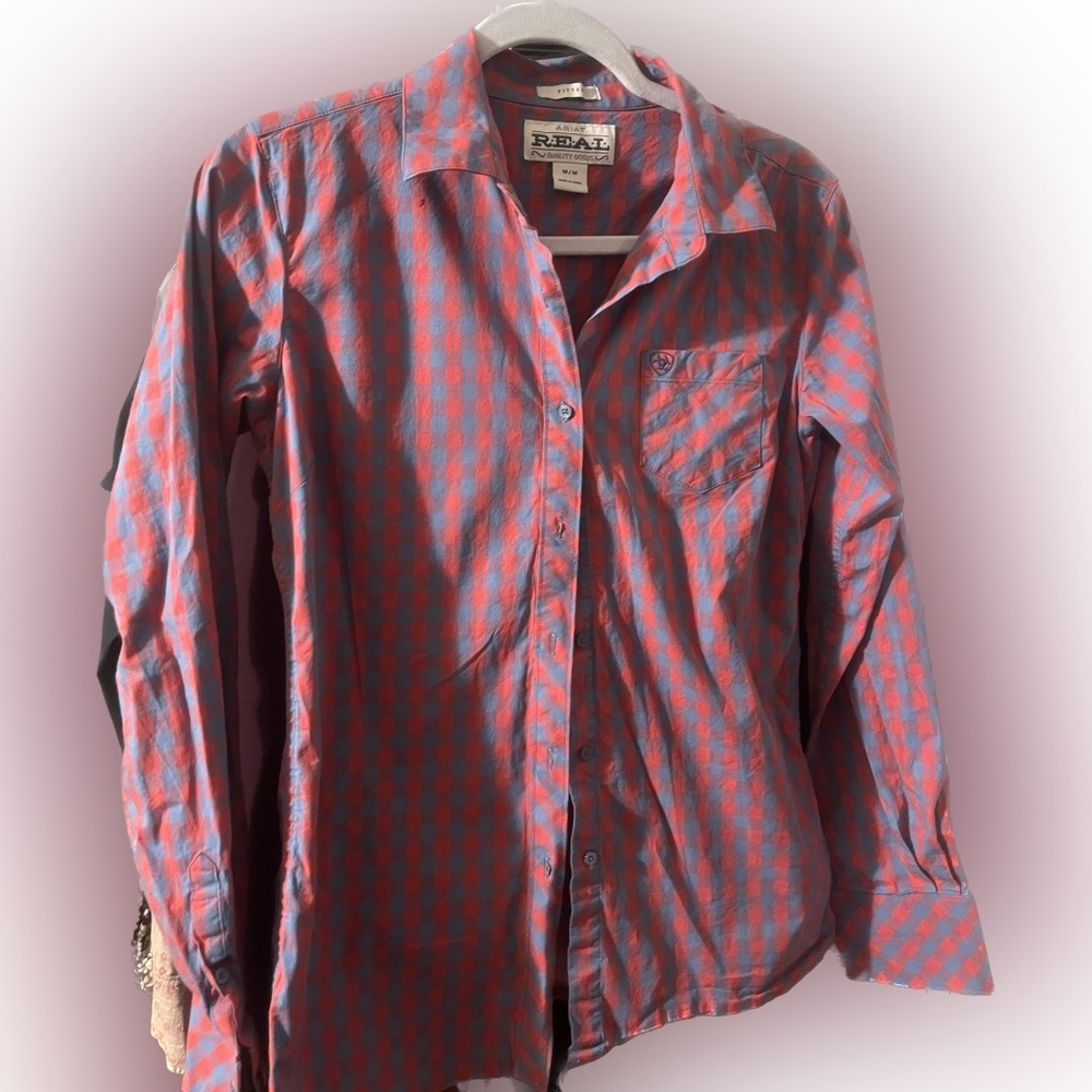 Ariet Real, Women Button down Shirt, Medium, checked.